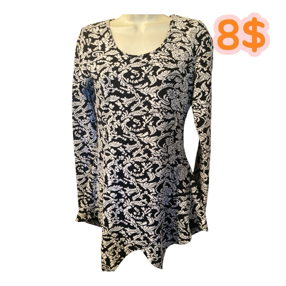 Elegant Black and White Patterned Long Sleeve Top